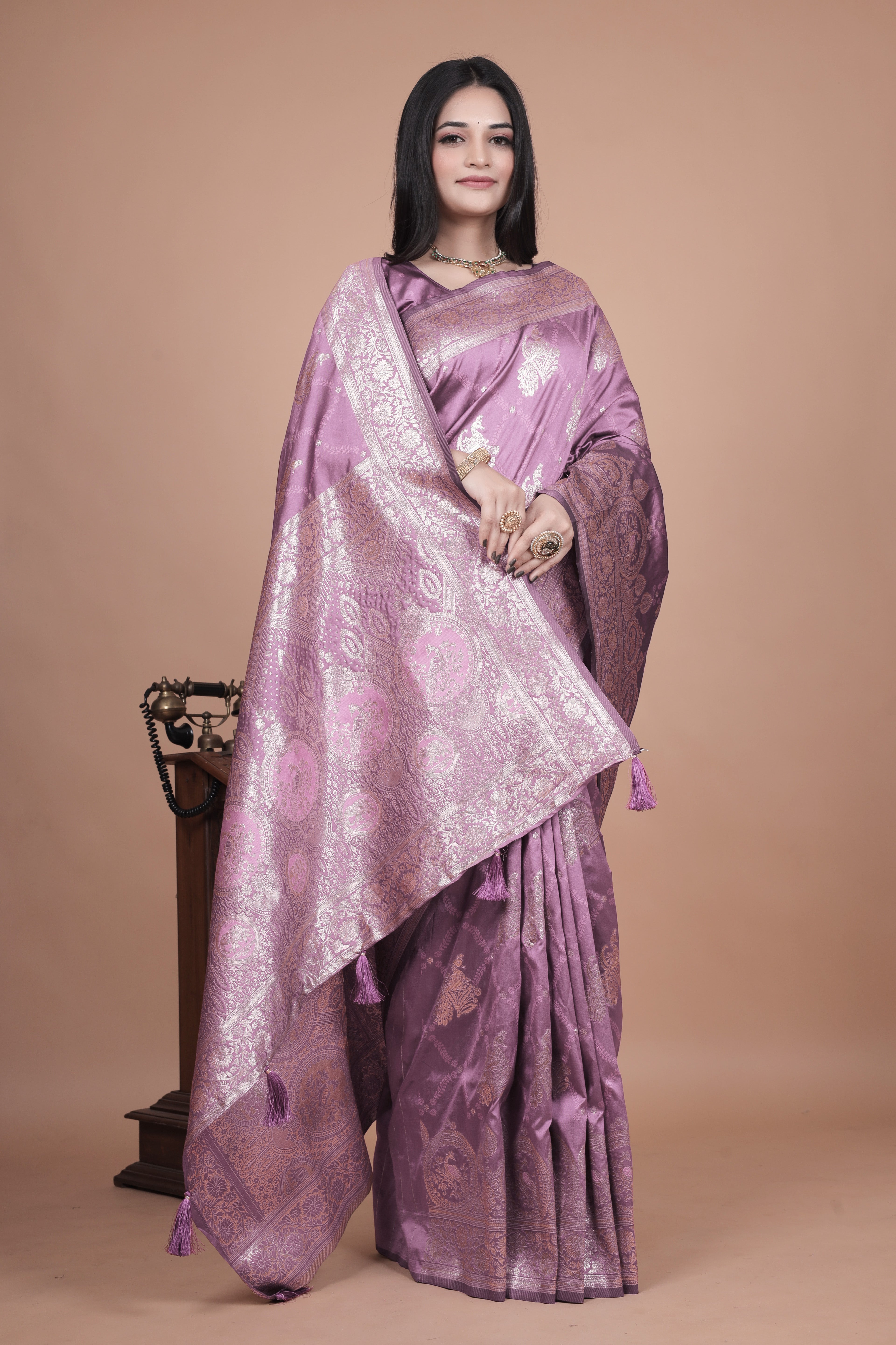 Banarasi Silk Saree with Intricate Silver Zari Weave with 4 color option  ✨🌸